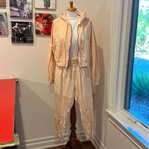 YOUNG FABULOUS BROKE Women Medium Peach Crop Hoodie and pants Full Zip